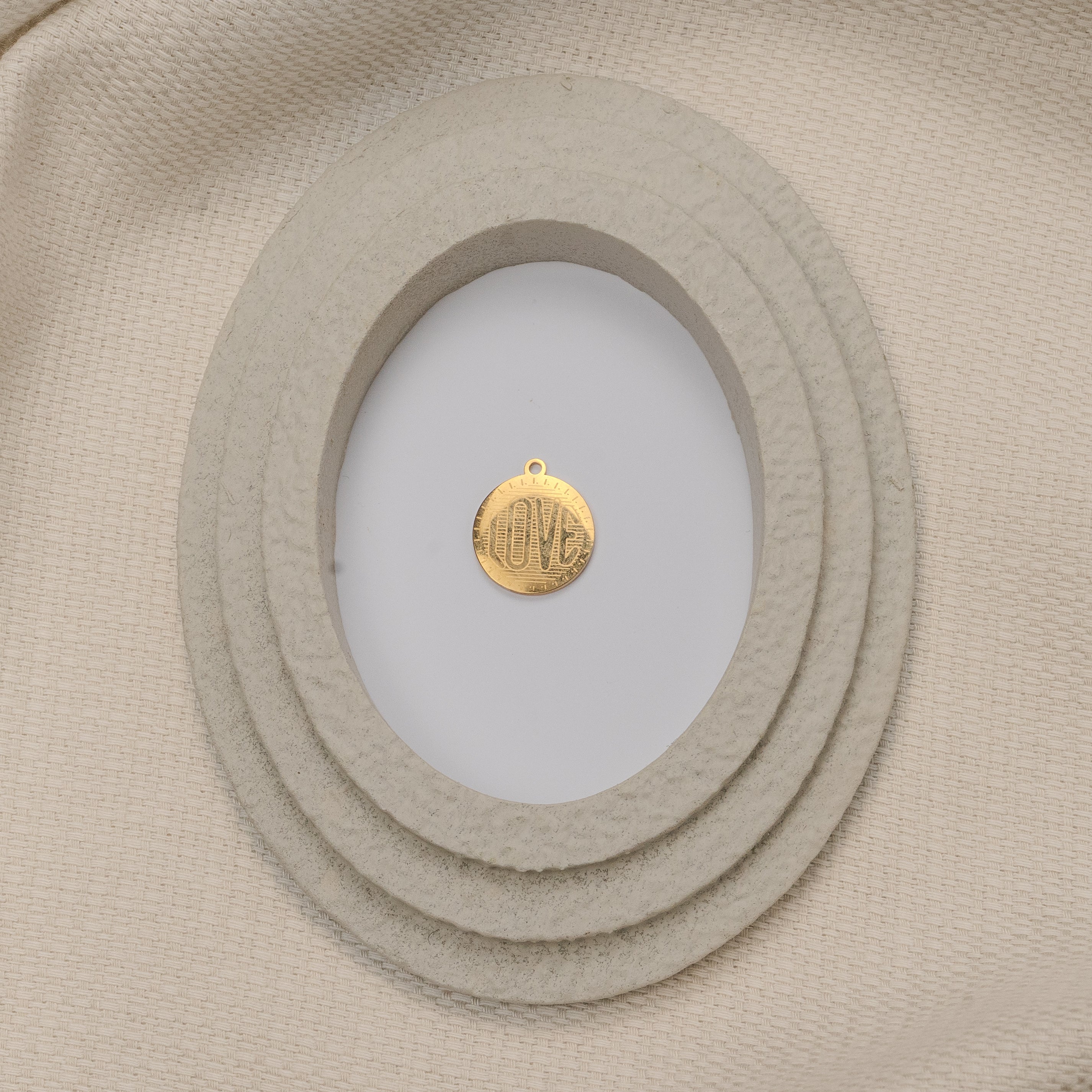 CHARM MÉDAILLON LOVE