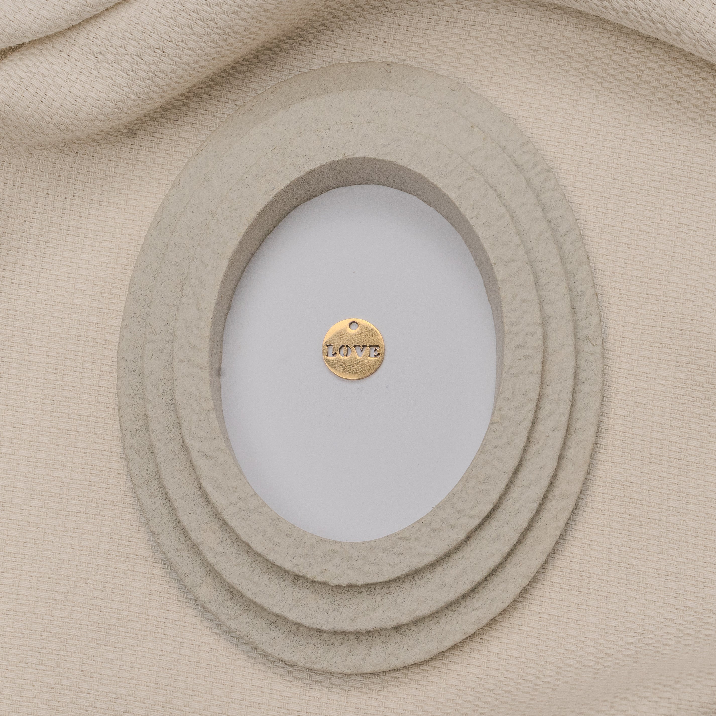 CHARM MÉDAILLON LOVE