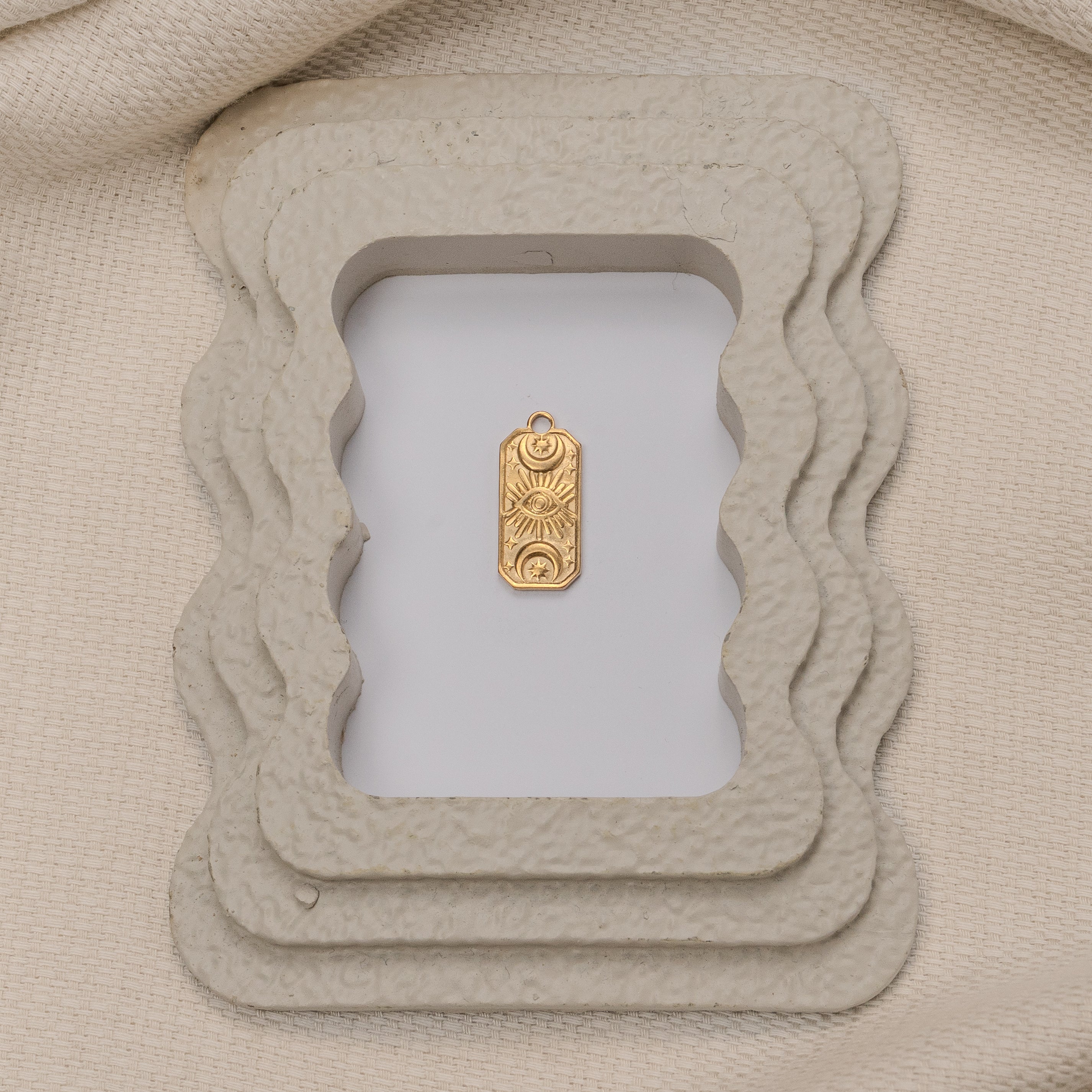 CHARM MÉDAILLON MYSTIQUE