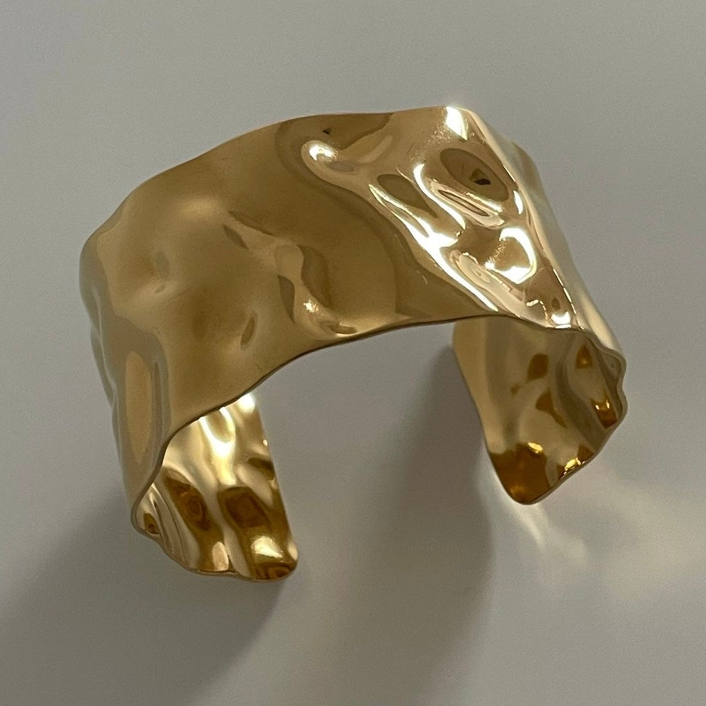 LILY I Bracelet Manchette Martelée