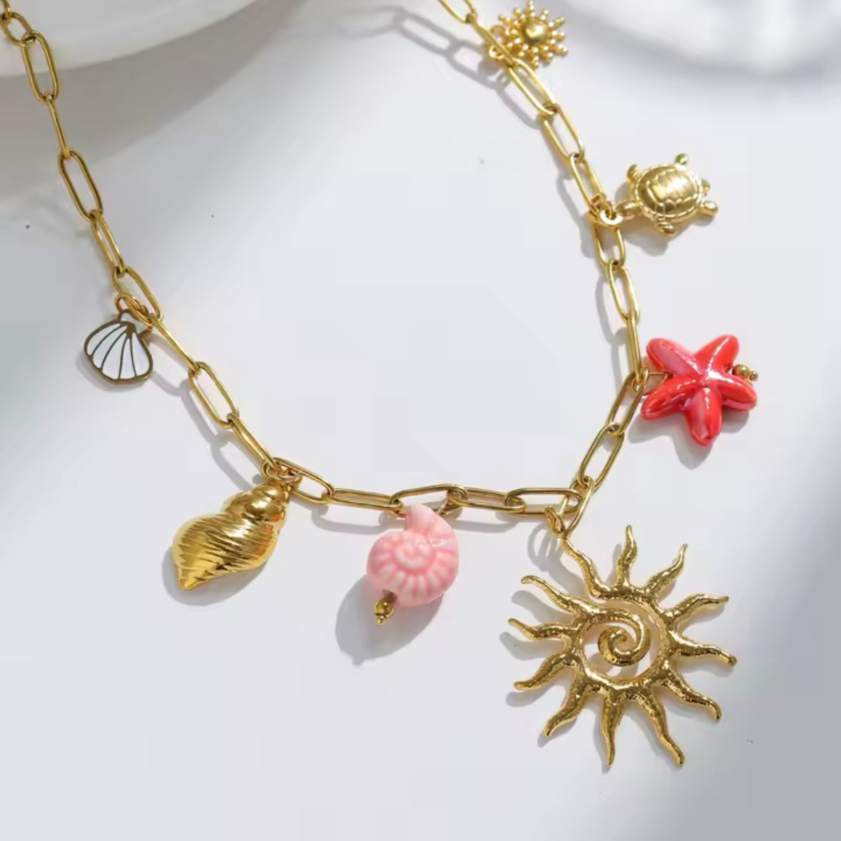 ALICIA I Collier Charms Roses