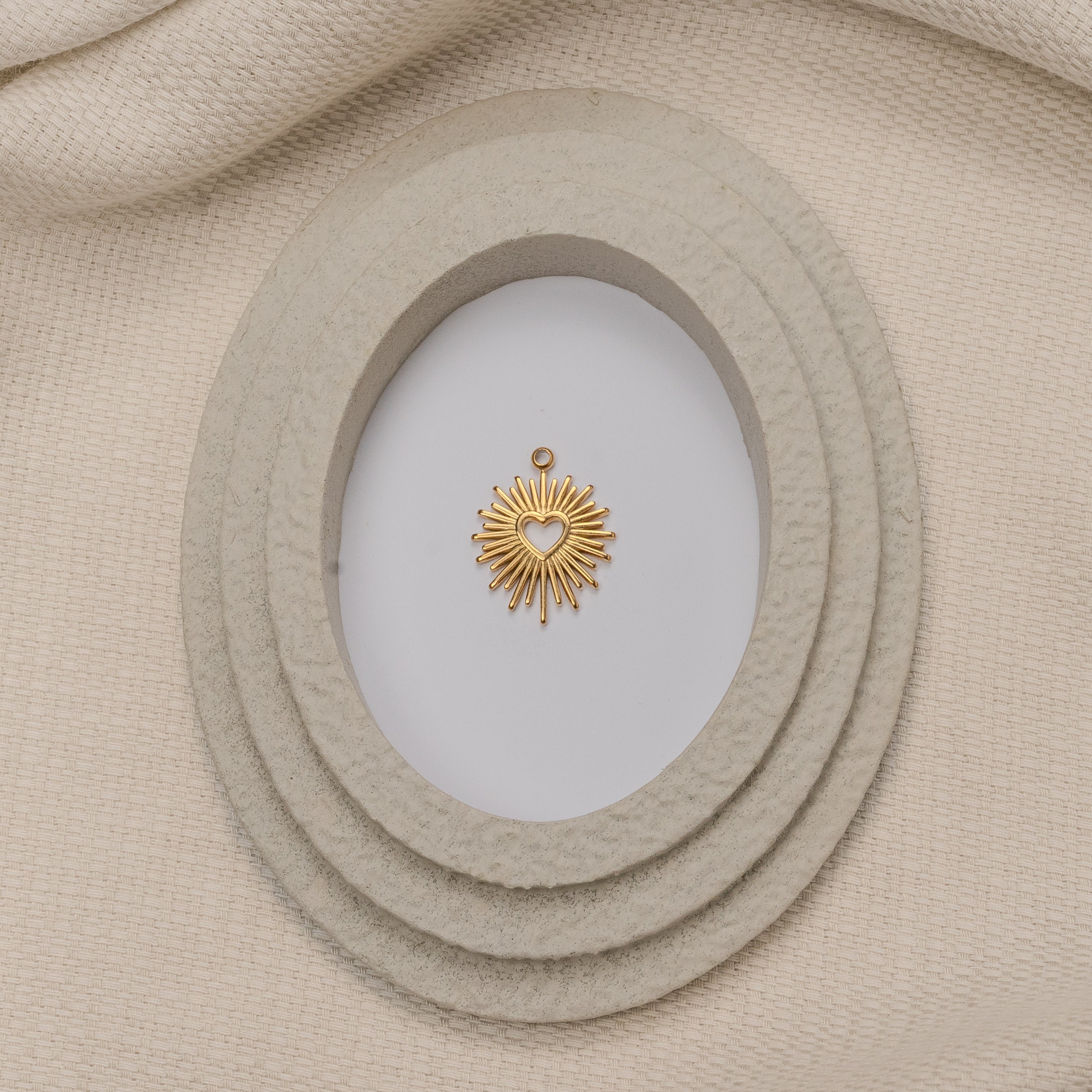 CHARM COEUR ENSOLEILLÉ