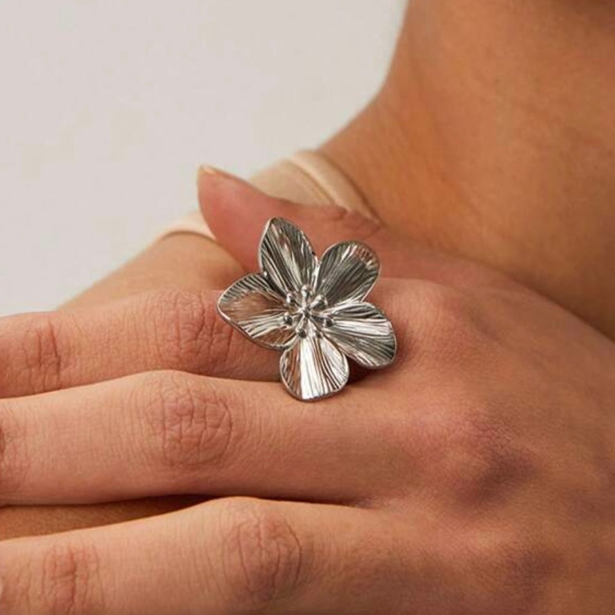 Bague fleur ajustable