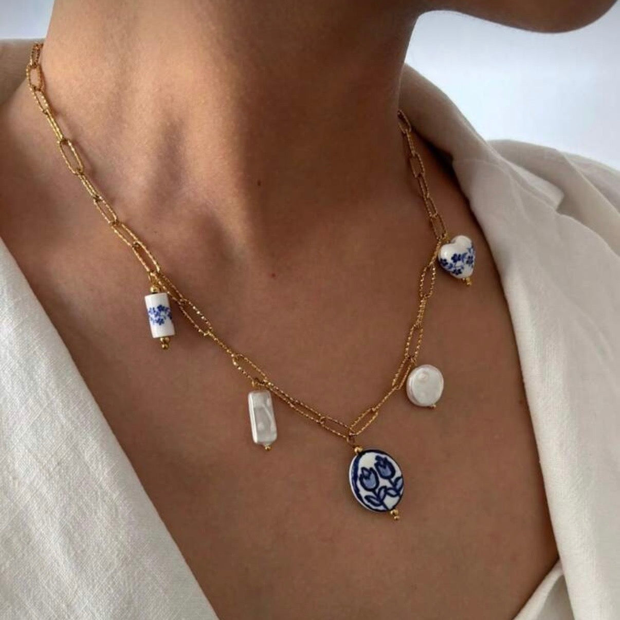 ROSE I Collier Charms Perlés